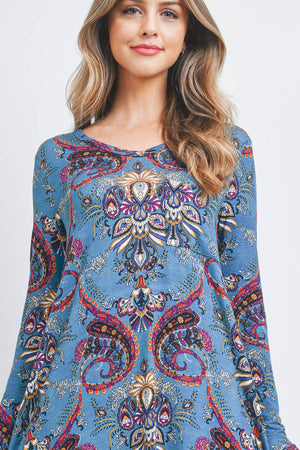 Long sleeve paisley print pocket front dress