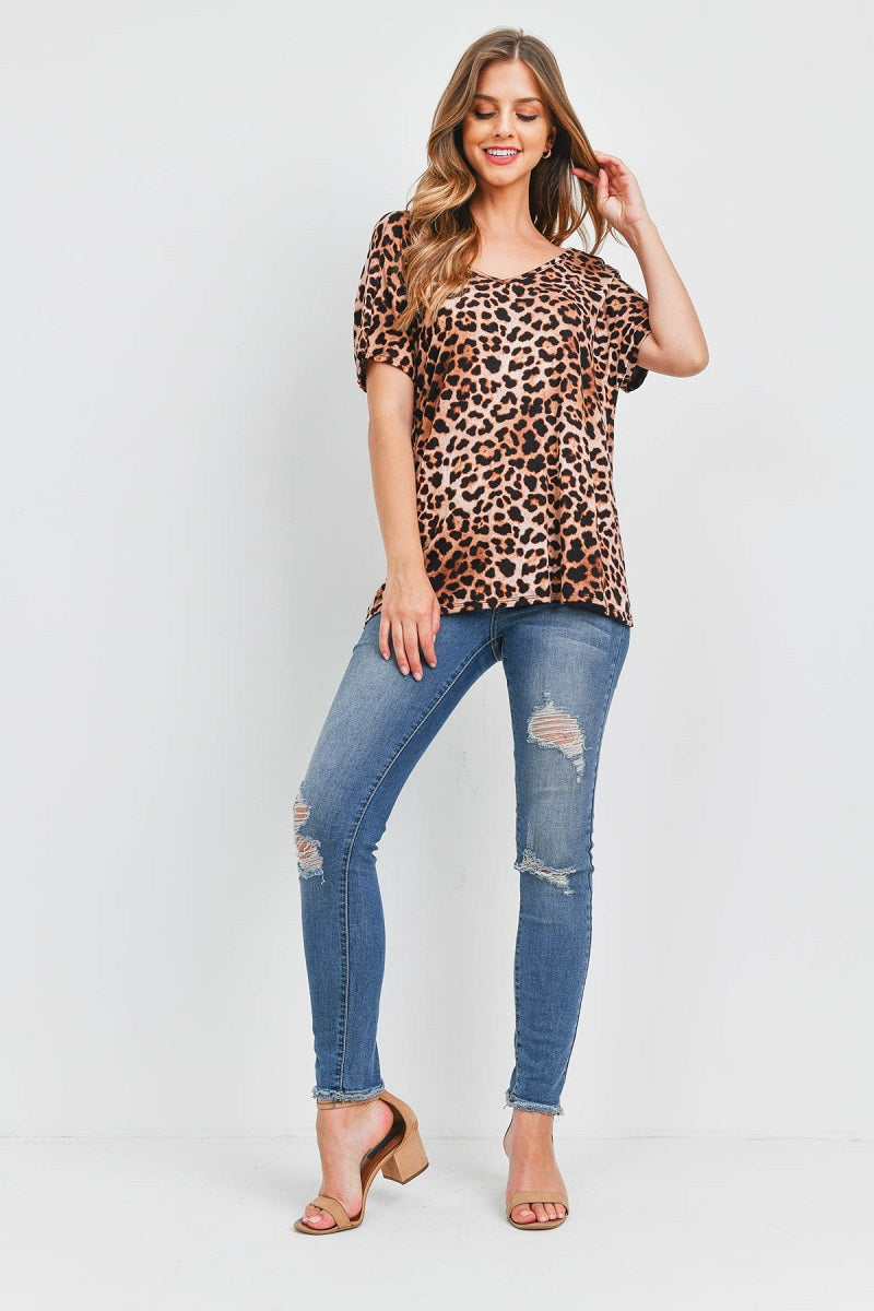 Short Sleeve v neck open back leopard print top