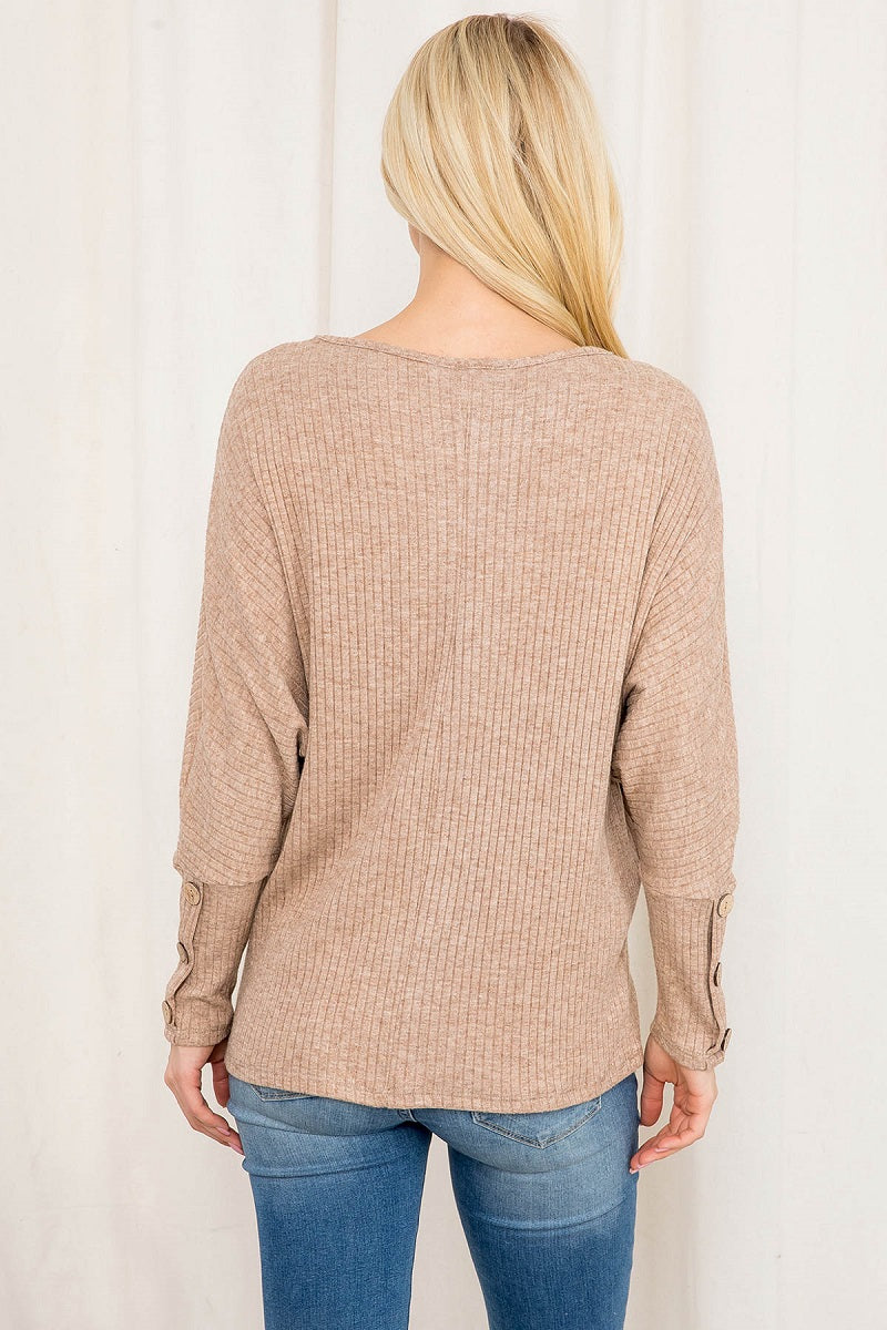 Button at cuff long sleeve dolman