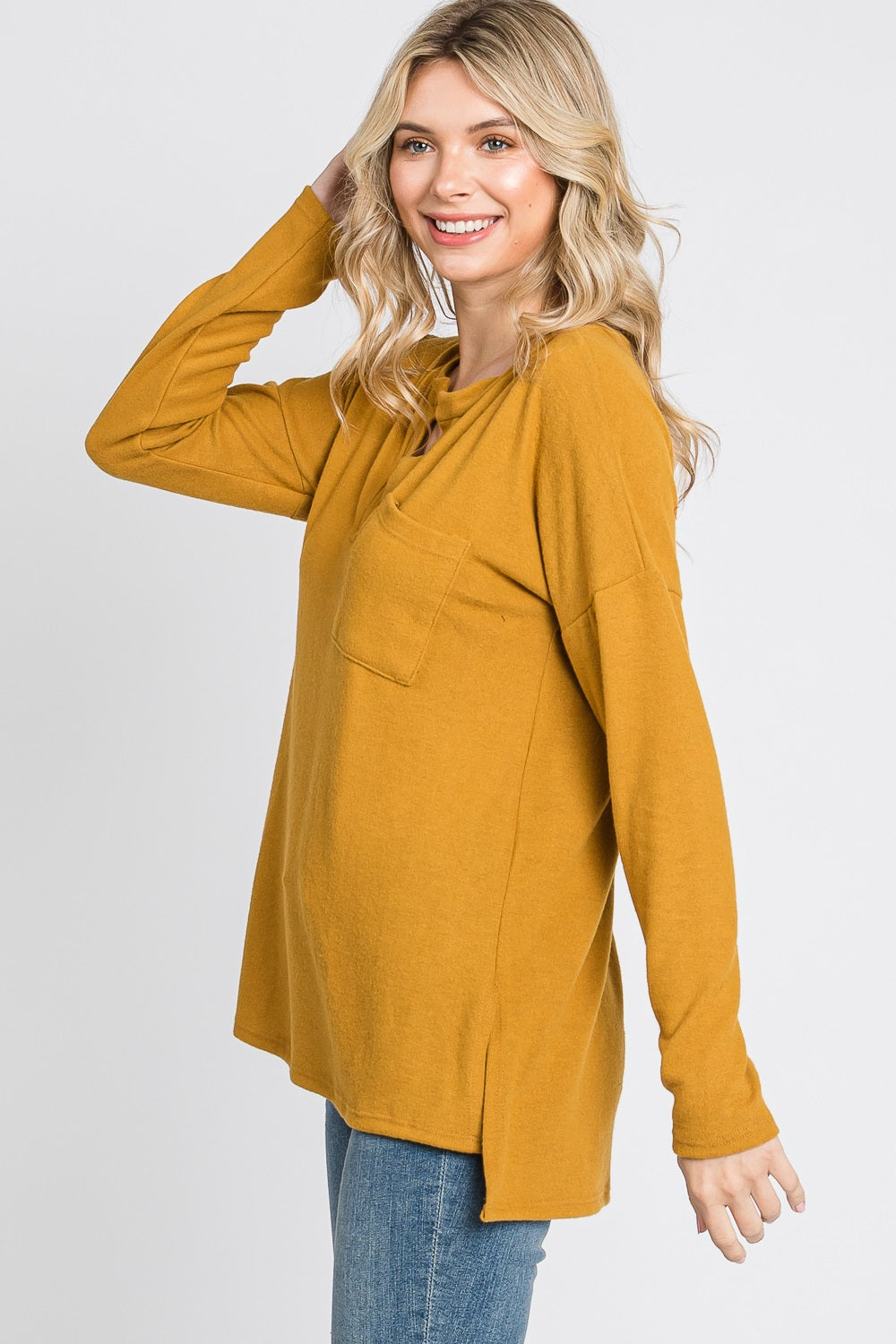 Long sleeve pocket hi low knit mustard top